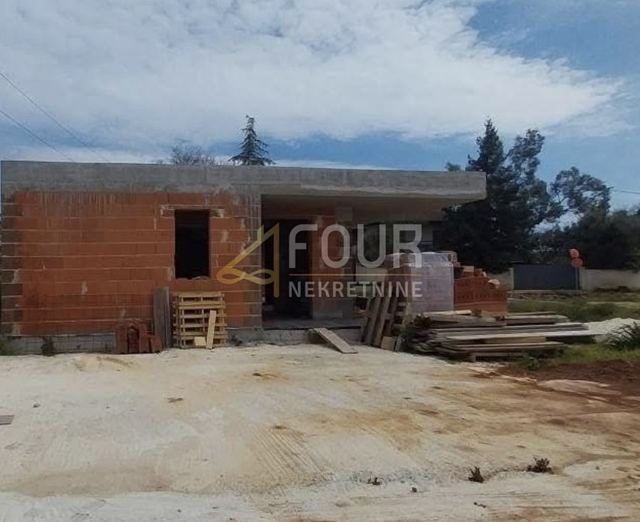 House u Ližnjanu, 150m², 2 sobe, slika 2