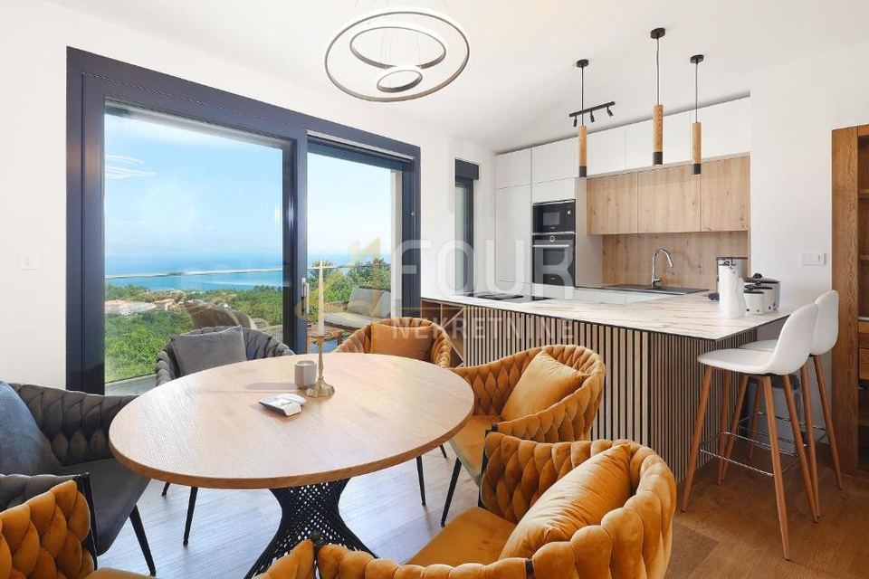 Wohnung u Opatiji, 108.51m², 2 sobe, slika 2