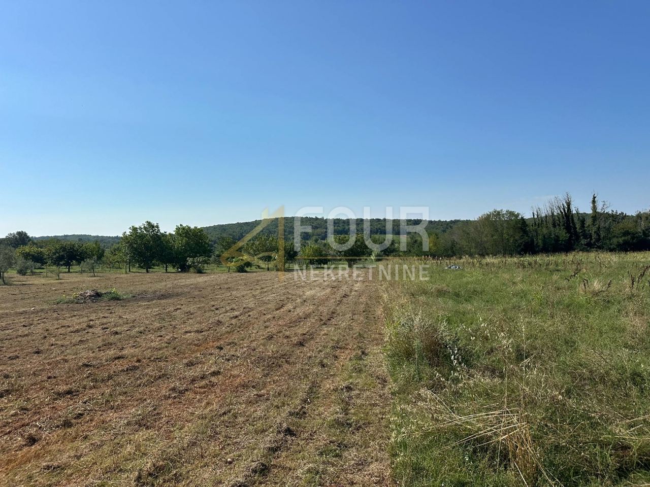 Terreno u Parenzo (Poreč)u, 5716m², slika 4