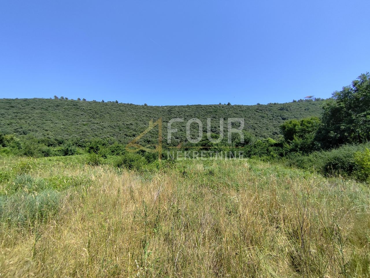 Zemljište u Marčani, 2440m²