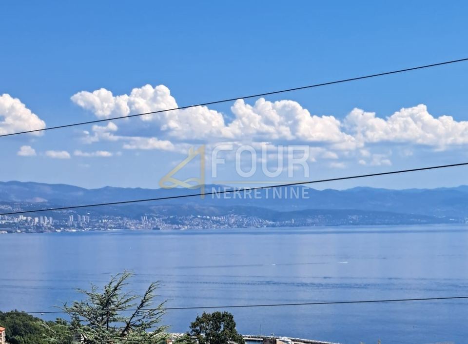 Stan u Opatiji, 97.76m², 2 sobe