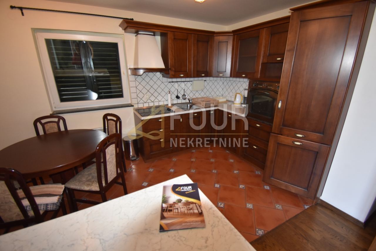 Stan u Opatiji, 97.76m², 2 sobe, slika 5