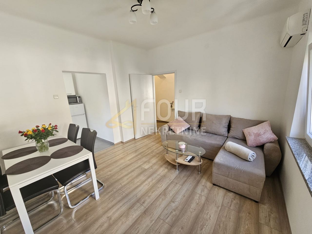 Appartamento u Rijeci, 50.8m², 2 sobe
