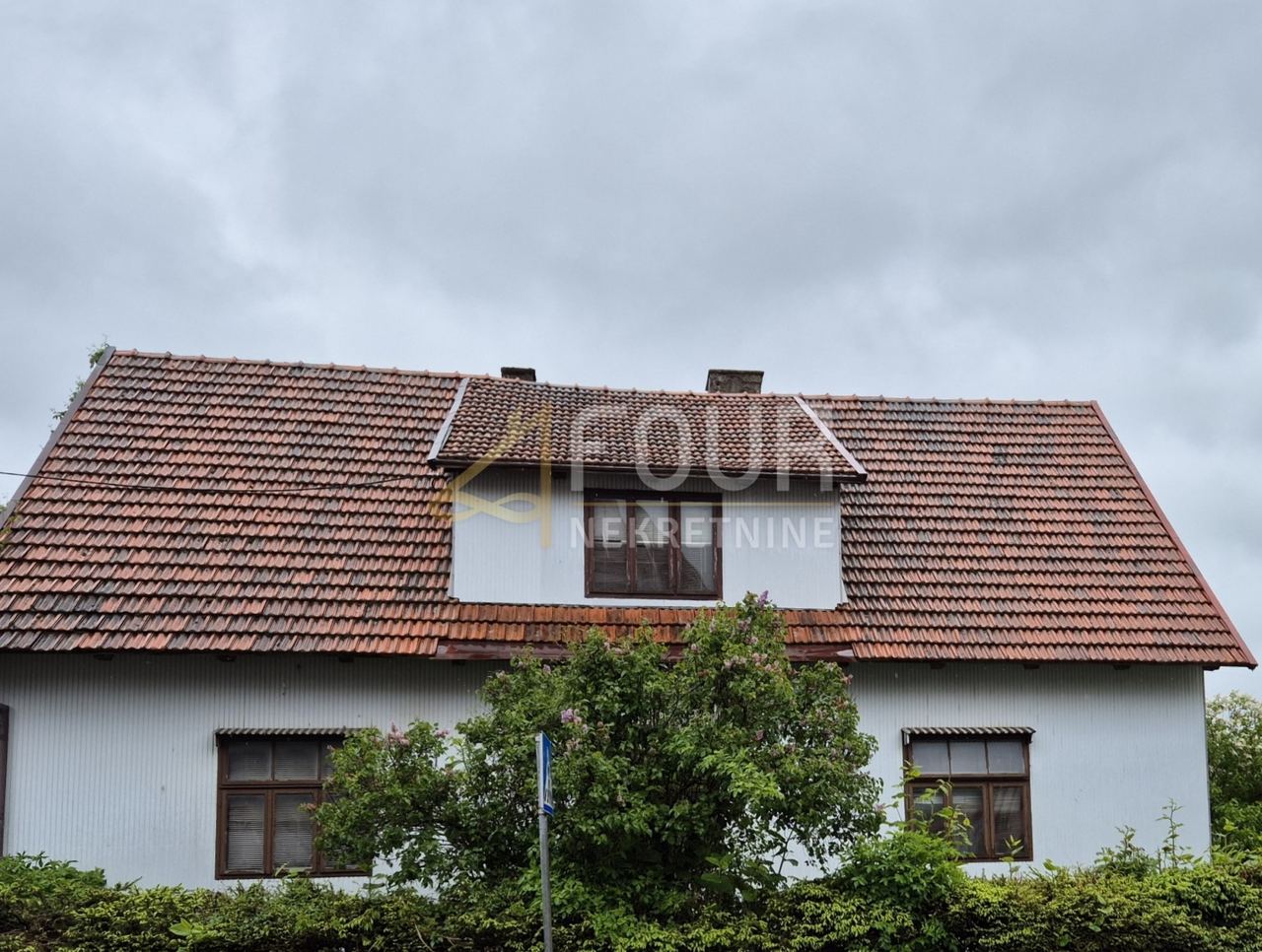 Haus u Mrkopalju, 253m², 1 soba, slika 2