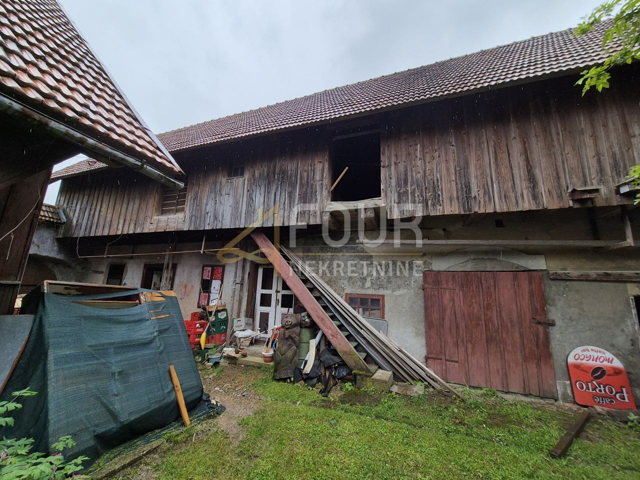 Haus u Mrkopalju, 253m², 1 soba, slika 4