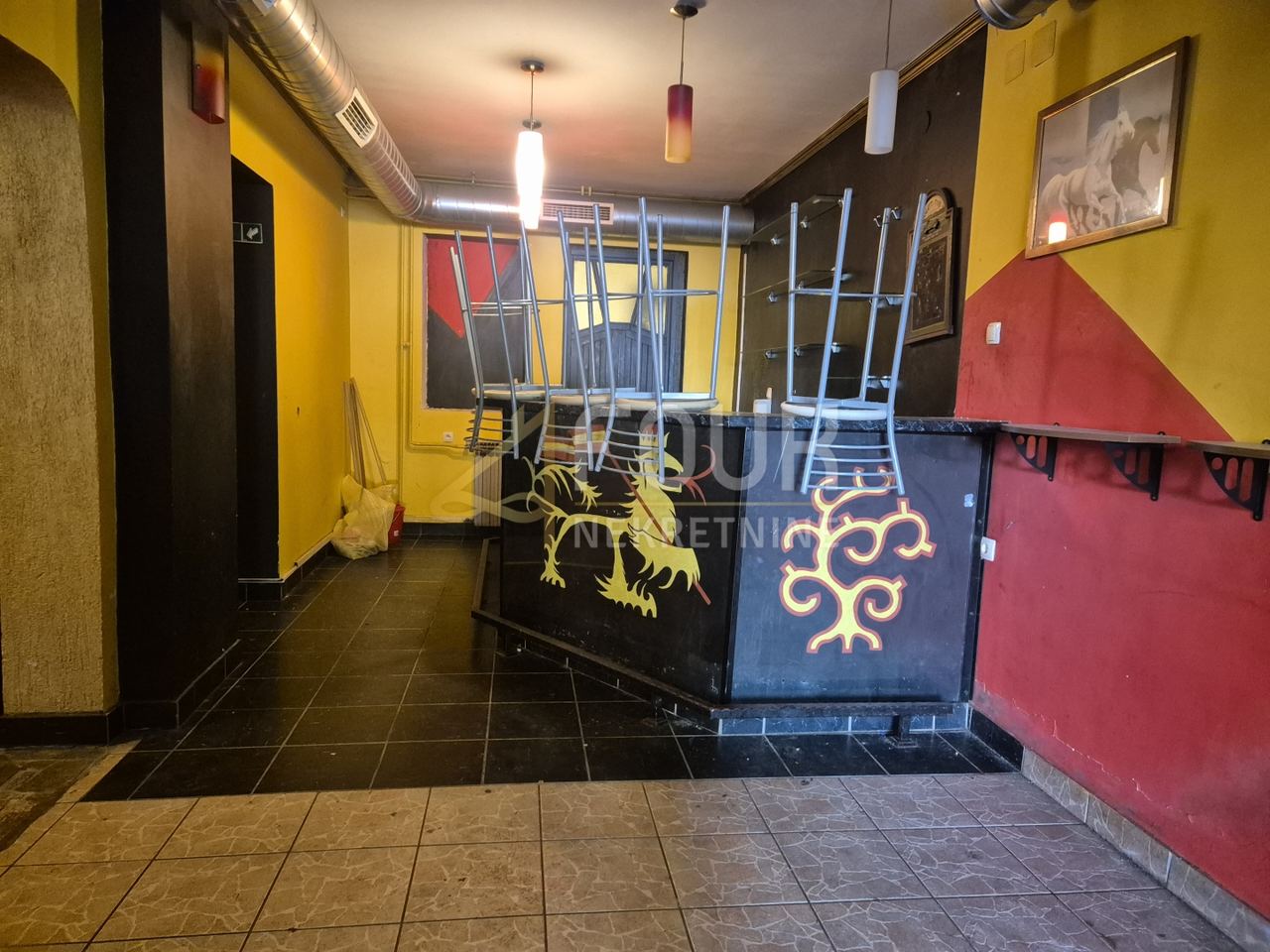 Poslovni Prostor u Delnicama, 200m², slika 5