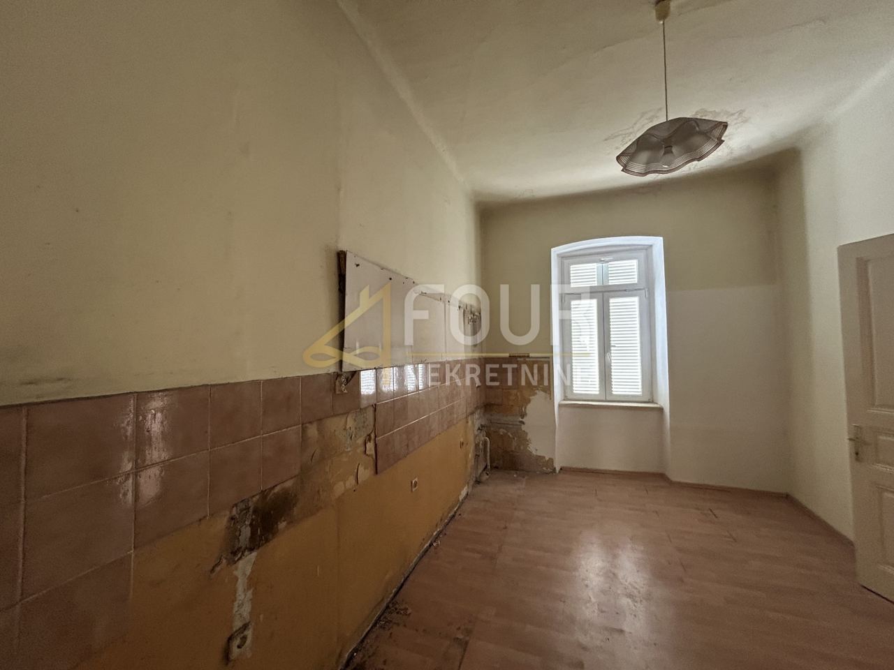 Wohnung u Crikvenici, 87.87m², 3 sobe