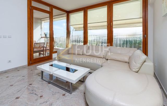 Apartment u Rovinju, 69.6m², 2 sobe, slika 2