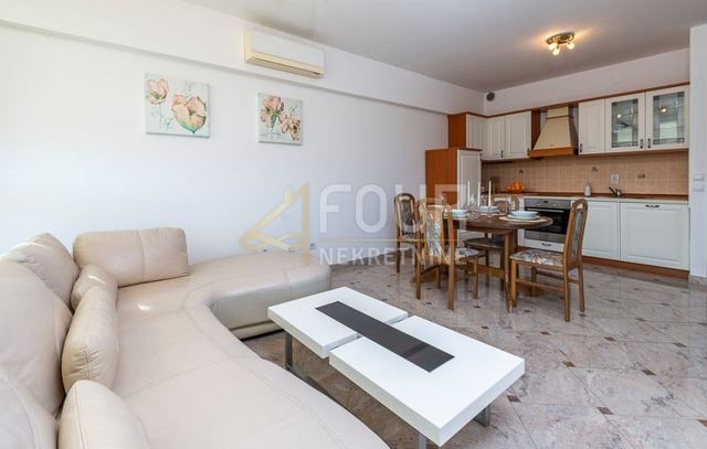 Apartment u Rovinju, 69.6m², 2 sobe, slika 3