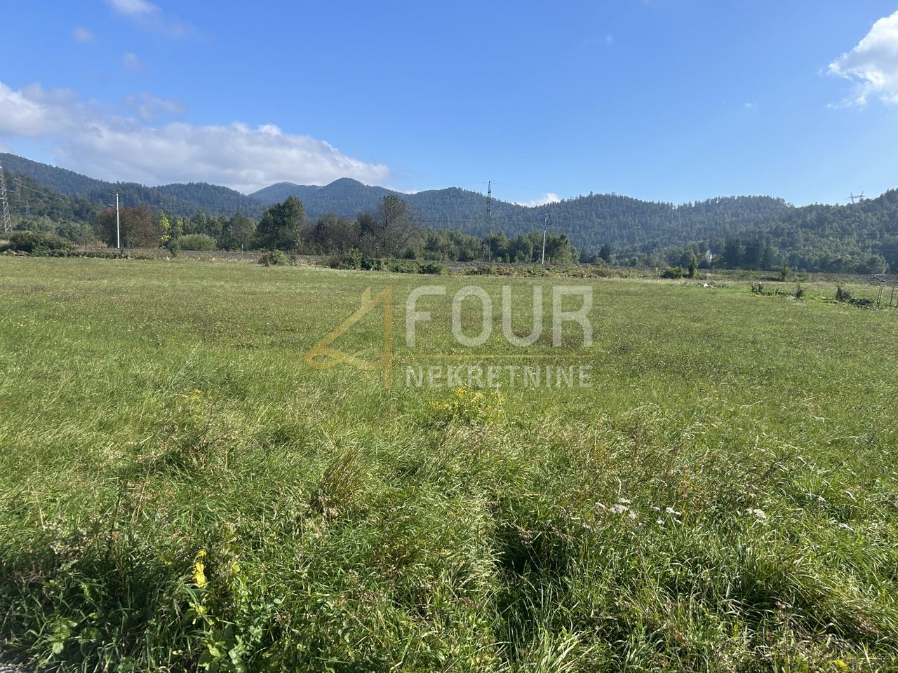 Zemljište u Fužinama, 303m²