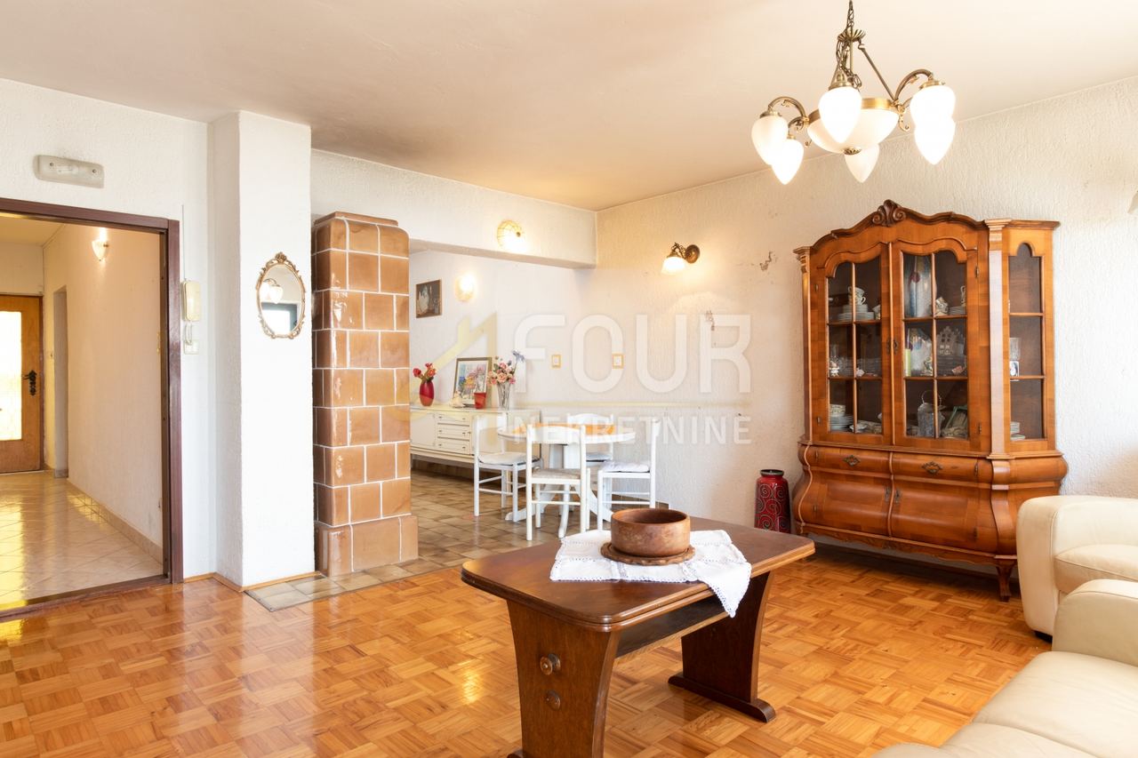 Haus u Crikvenici, 309.6m², 2 sobe, slika 3