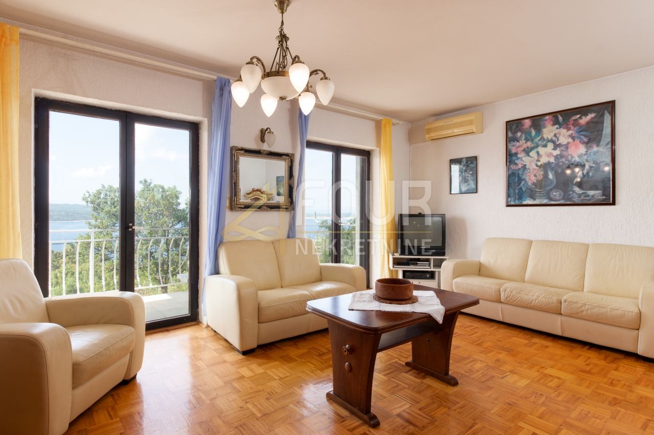 Haus u Crikvenici, 309.6m², 2 sobe, slika 4