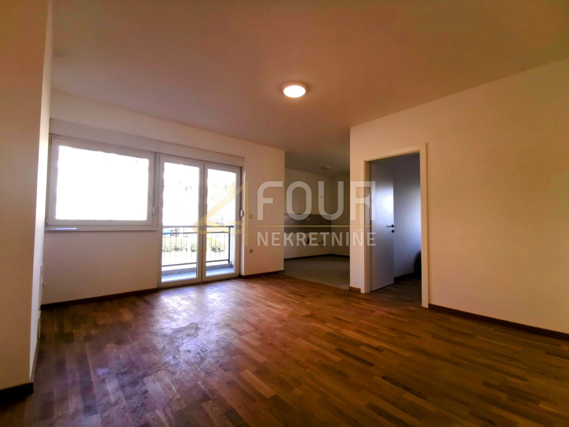 Stan u Lovranu, 59.48m², 1 soba, slika 2