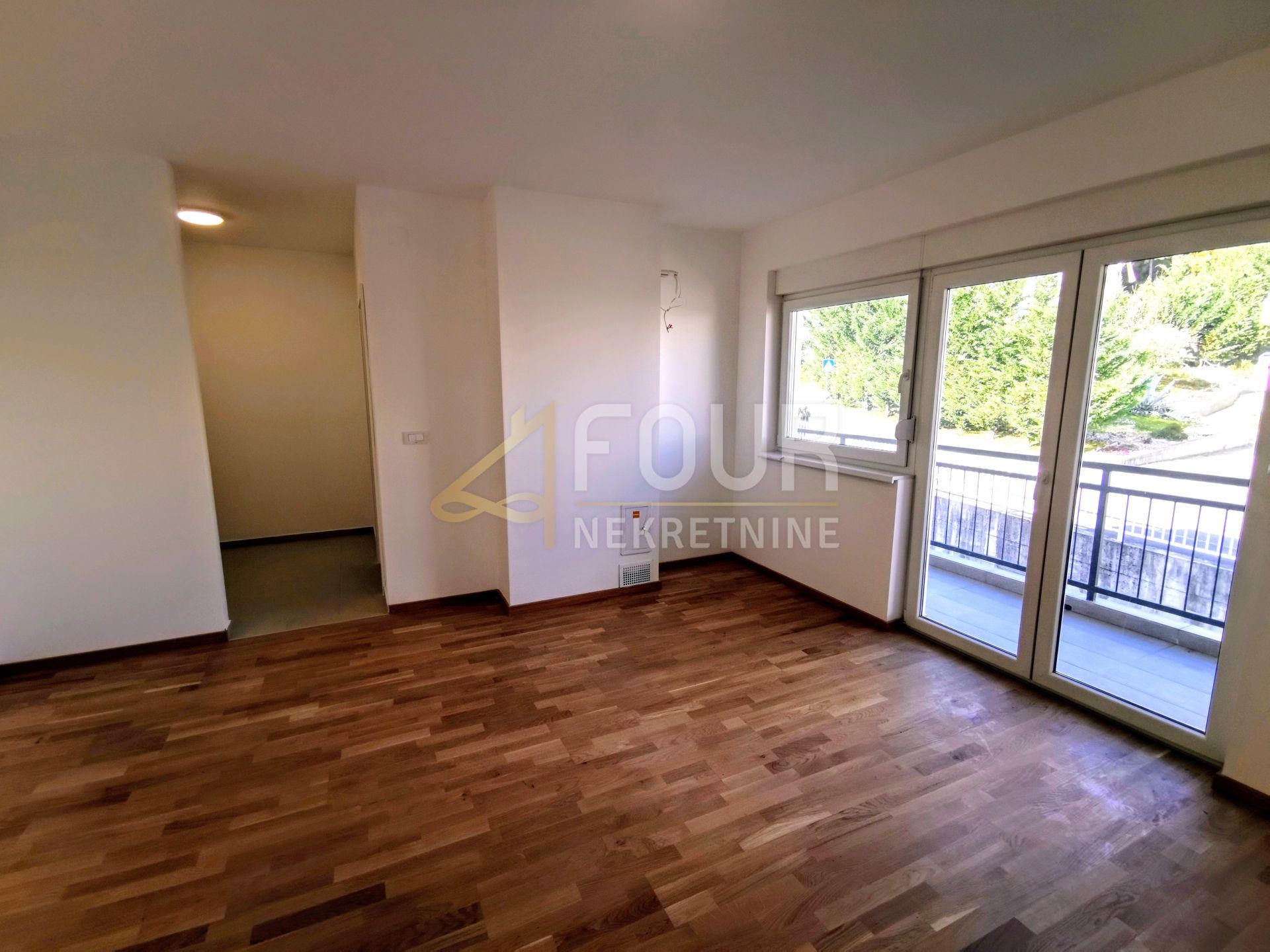 Stan u Lovranu, 59.48m², 1 soba, slika 3