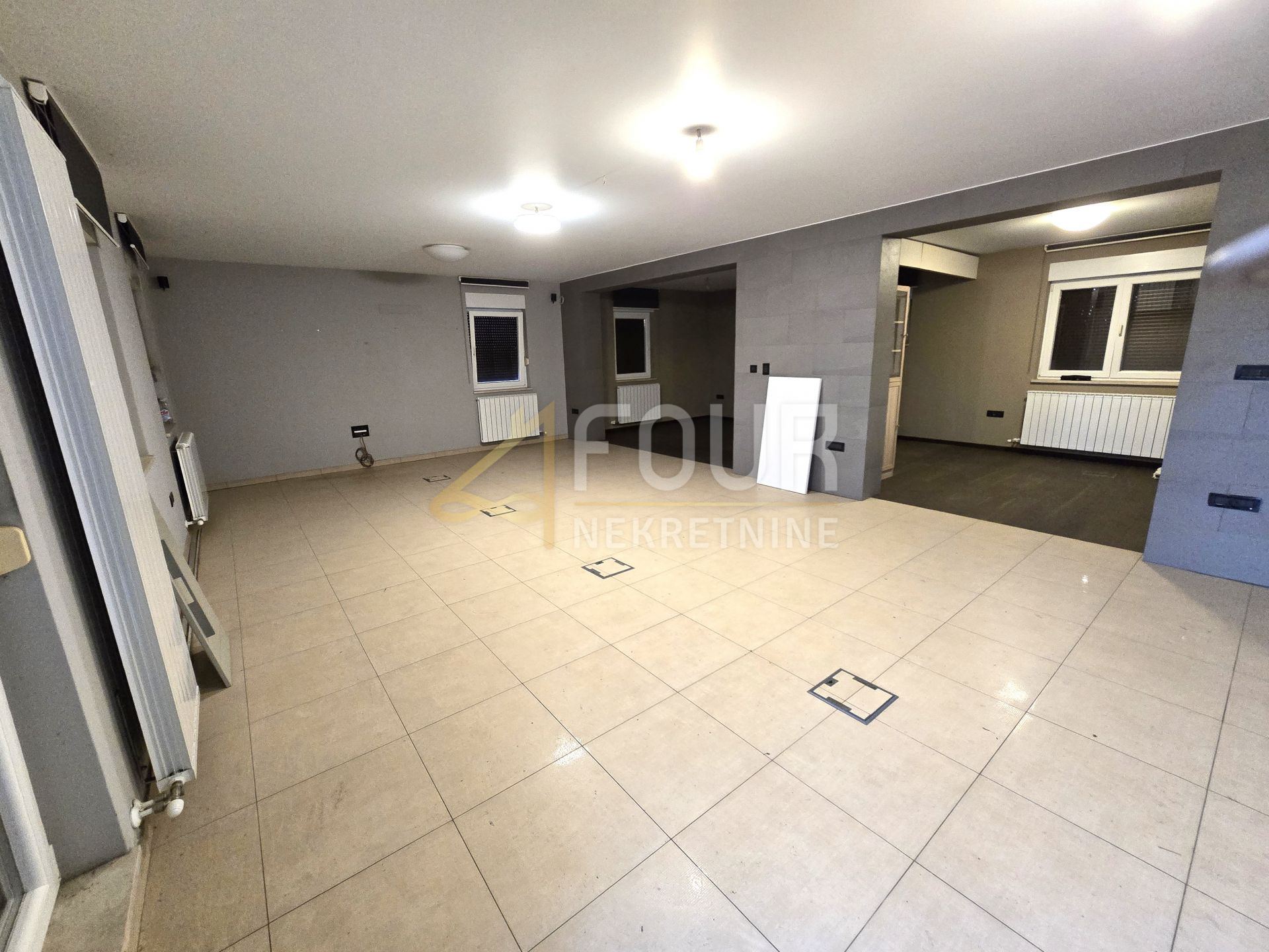 Commercial Space u Rijeci, 99.1m²