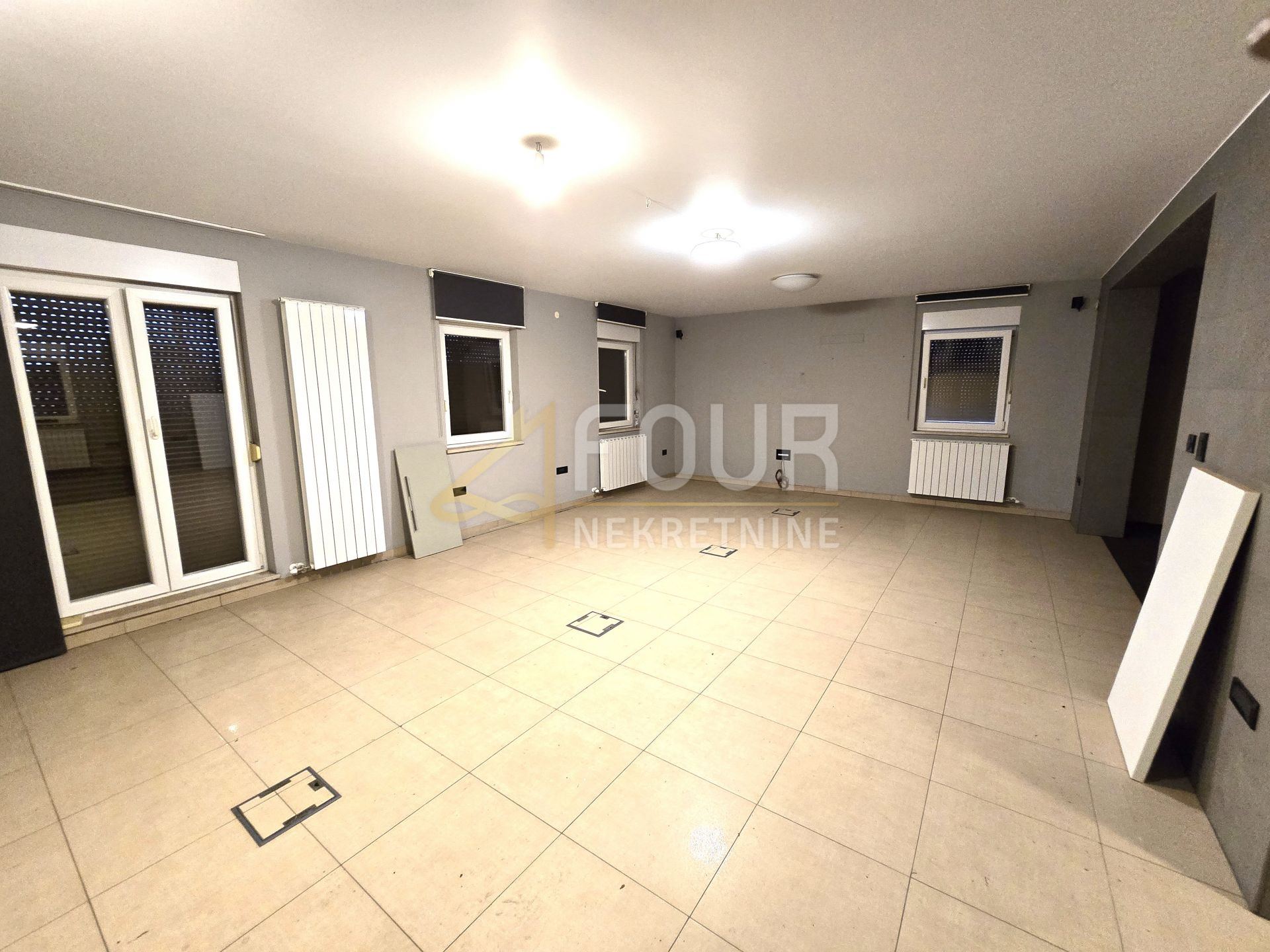 Locale commerciale u Rijeci, 99.1m², slika 2