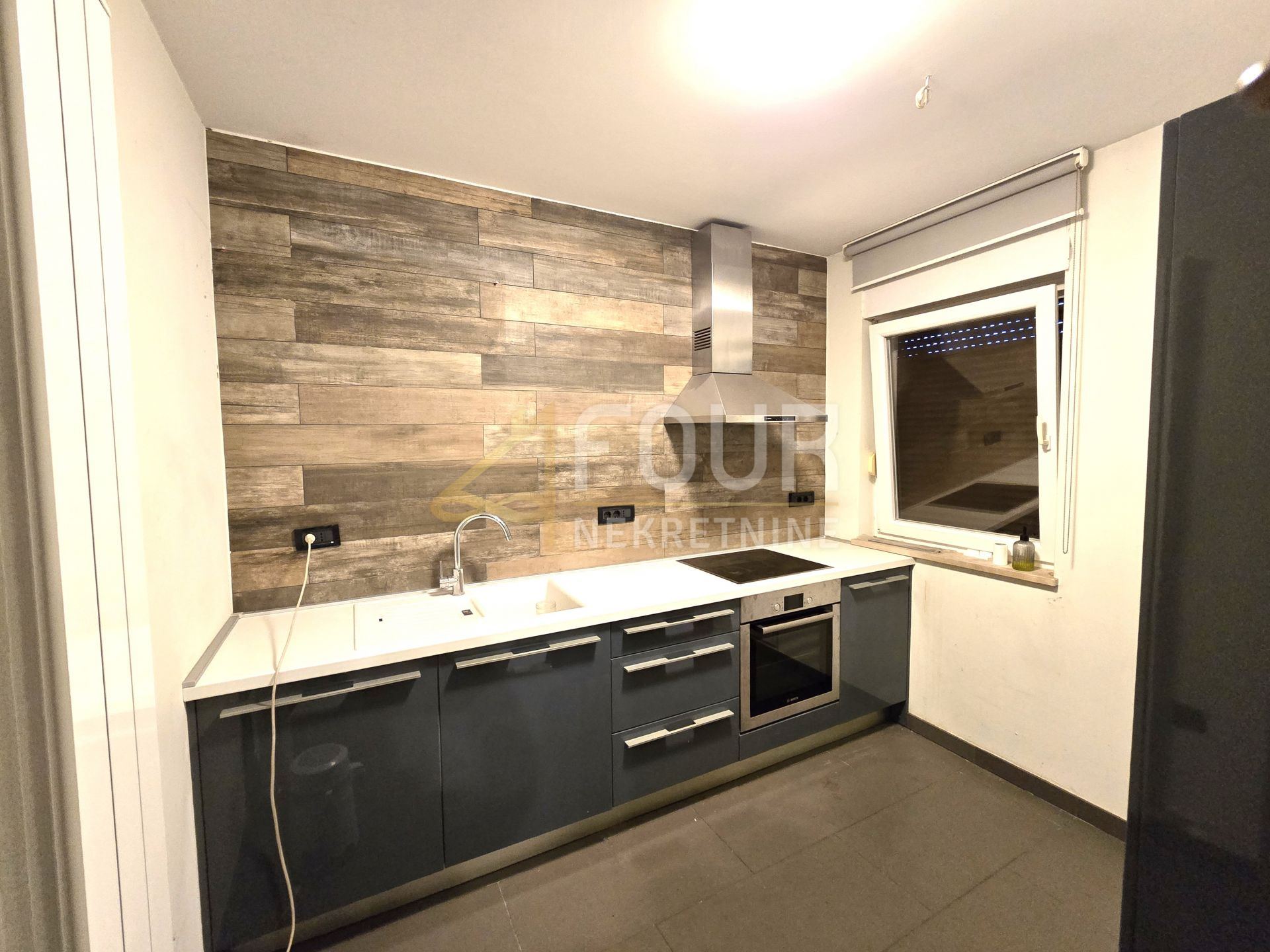 Locale commerciale u Rijeci, 99.1m², slika 4