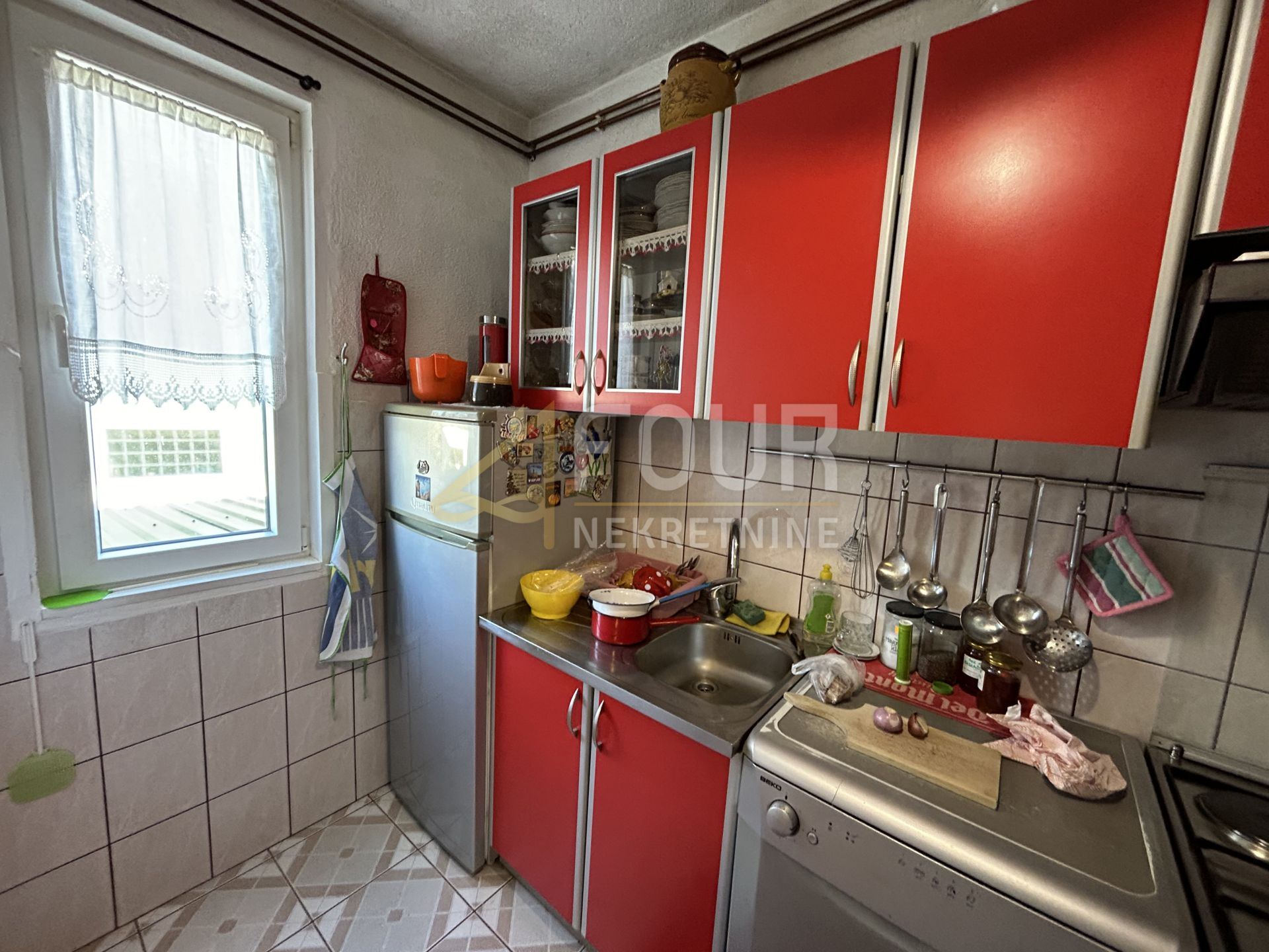 Kuća u Ravna Gori, 250m², slika 4