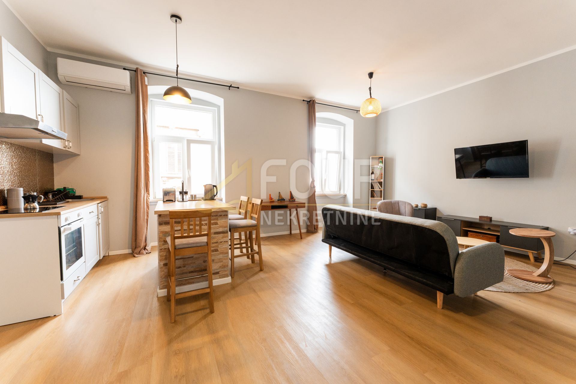 Appartamento u Rijeci, 84.84m², 2 sobe