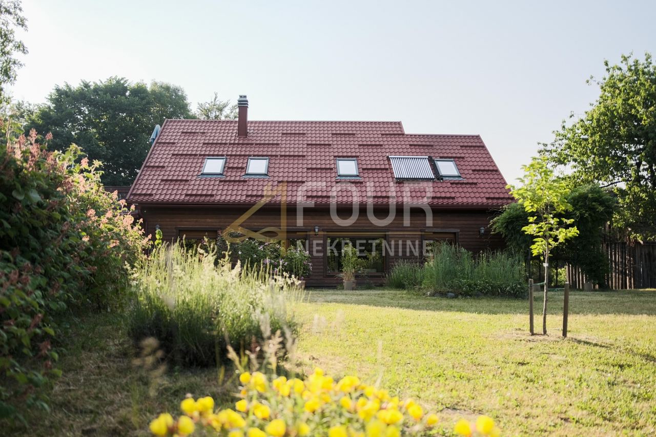 Haus u Brod Moravicama, 330m², 4 sobe
