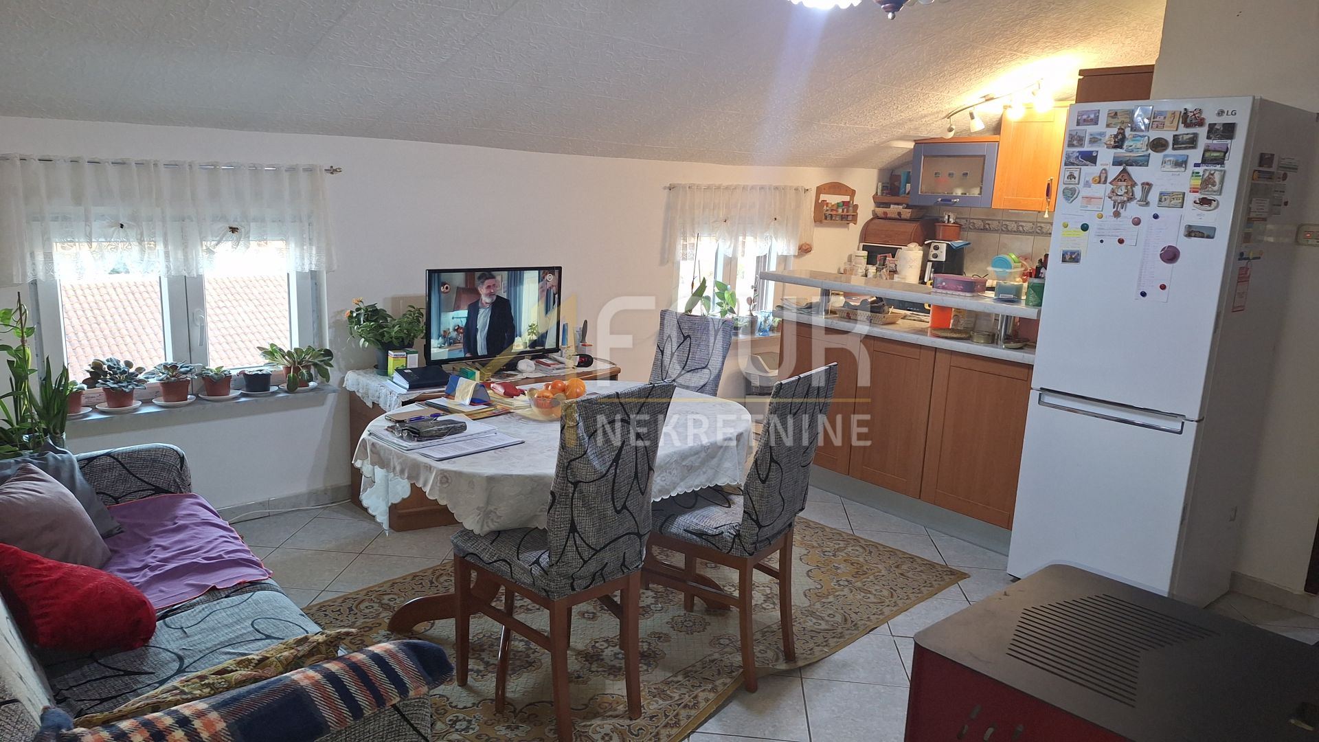 Appartamento u Medulinu, 81m², 4 sobe