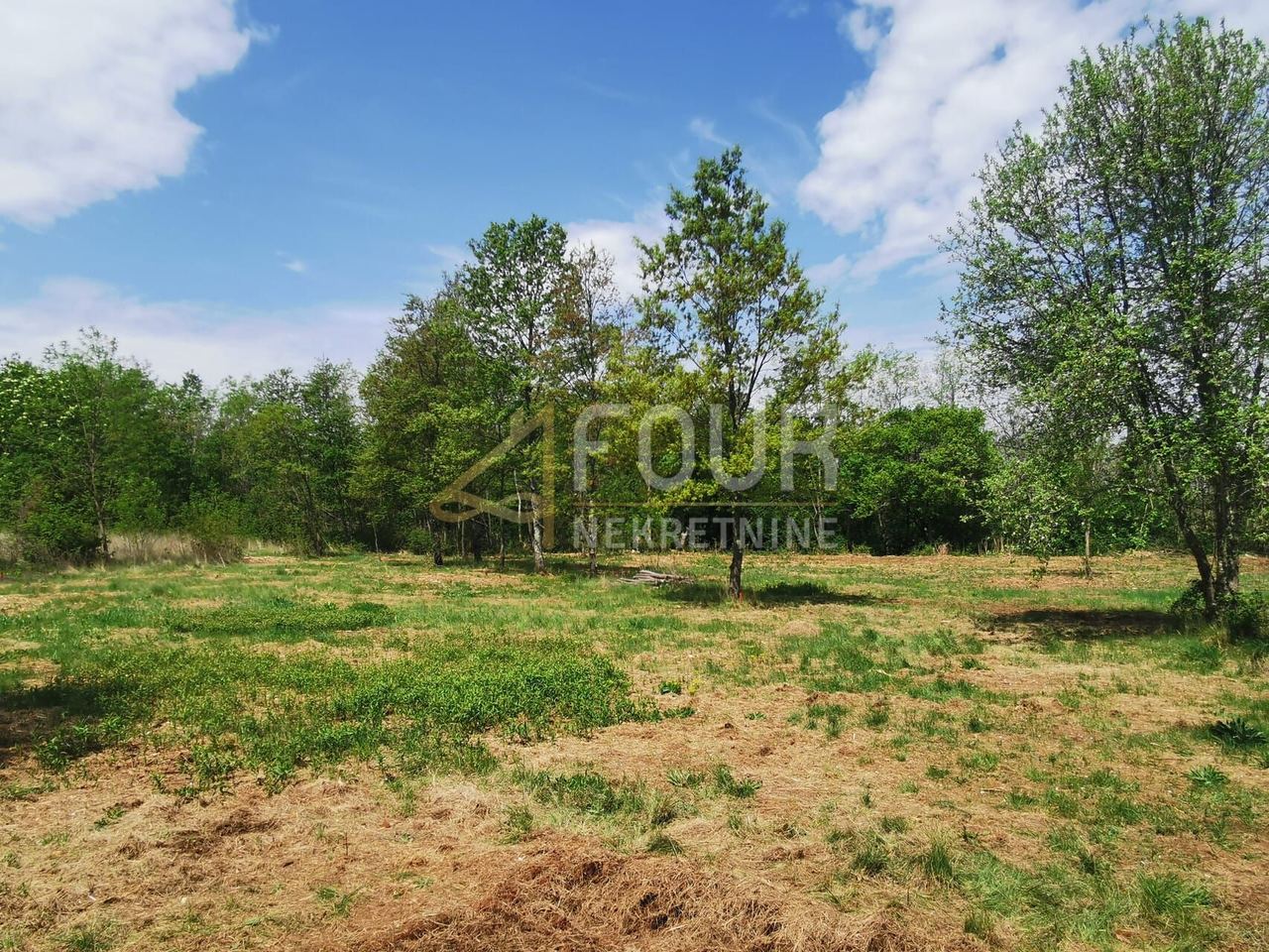 Grundstück u Labinu, 1817m², slika 3