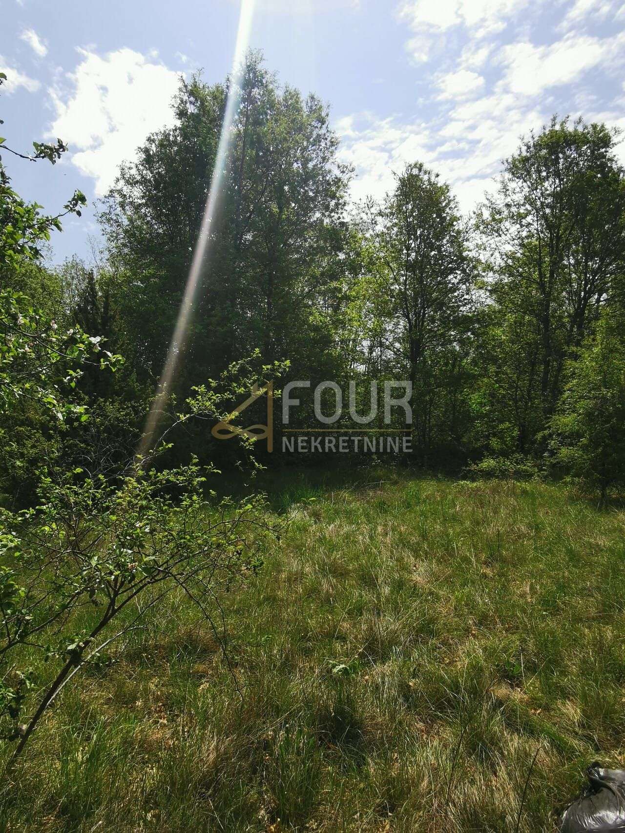 Grundstück u Labinu, 1817m², slika 5