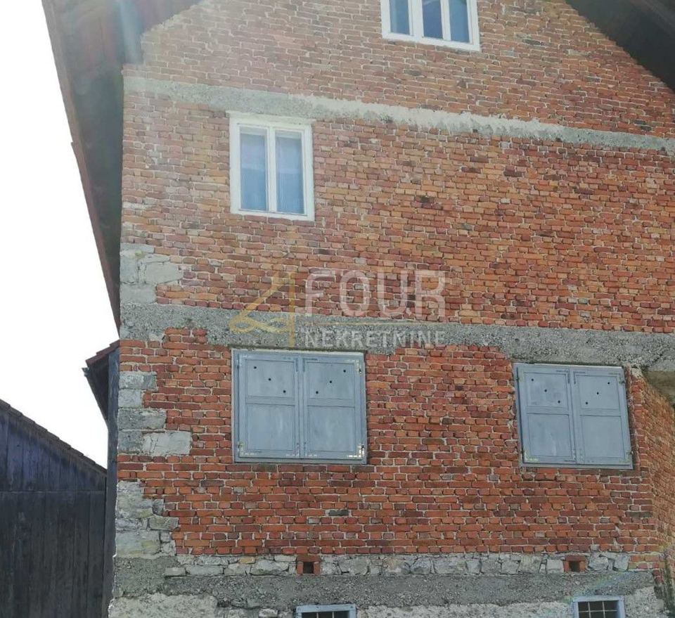 Haus u Vrbovsku, 342m², 5 soba, slika 3