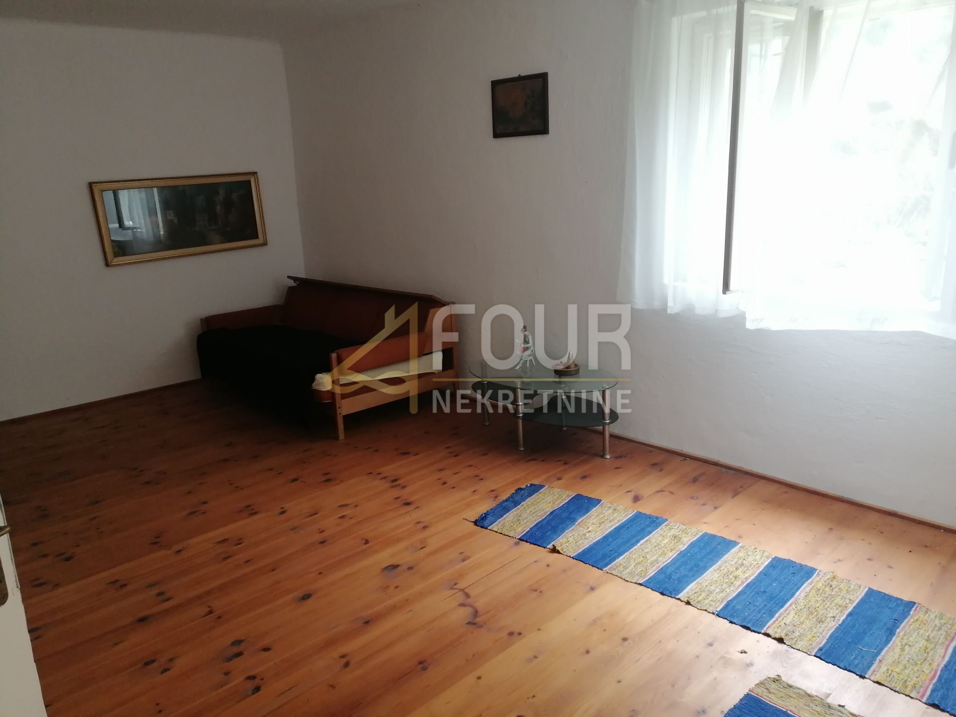 Haus u Vrbovsku, 342m², 5 soba, slika 4