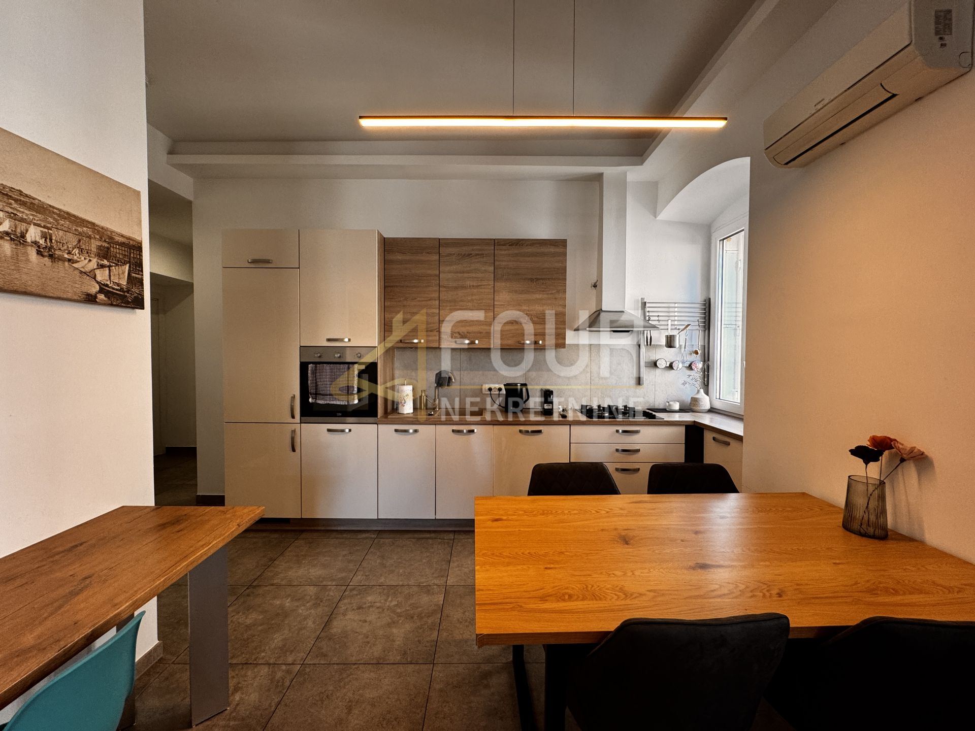 Stan u Rijeci, 166.49m², 5 soba, slika 3