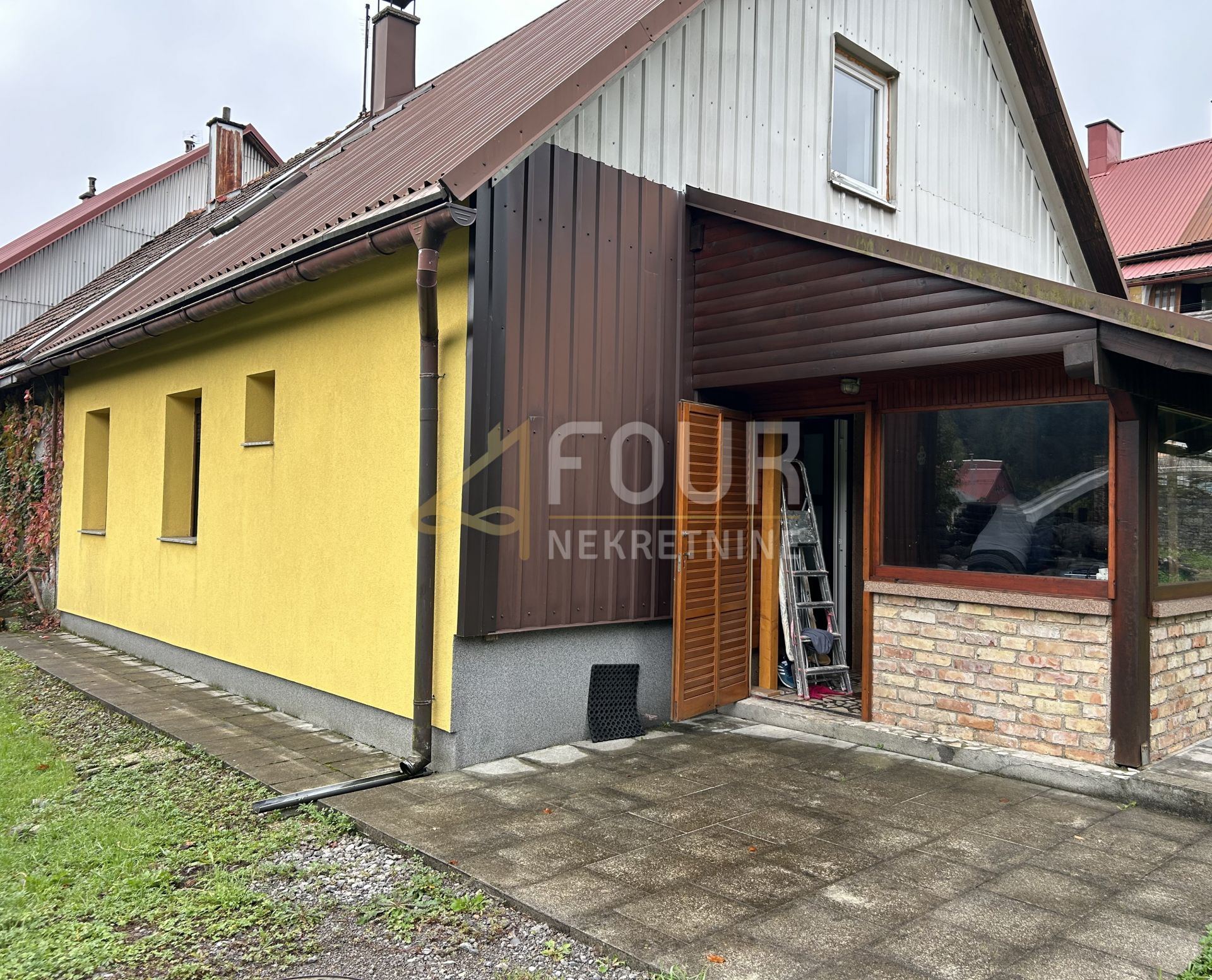 Casa u Delnicama, 50.66m², 3 sobe