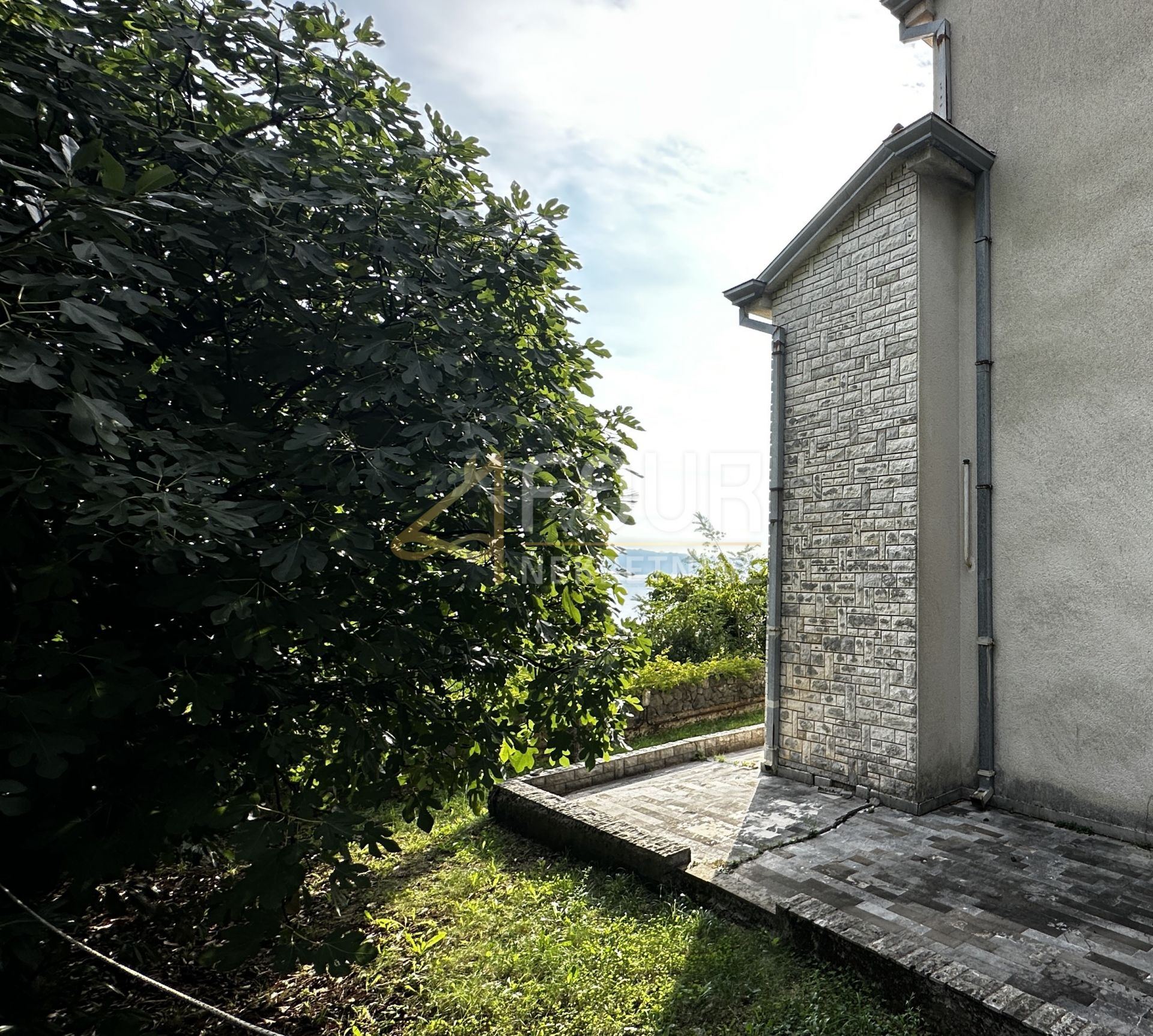 Casa u Opatiji, 302.31m², 3 sobe, slika 2