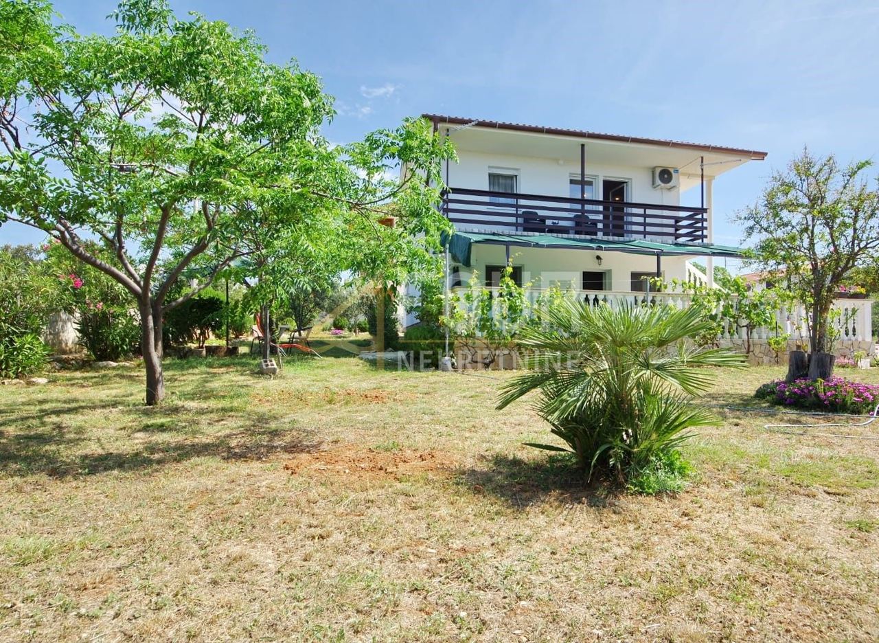 Haus u Viru, 155.15m², 3 sobe