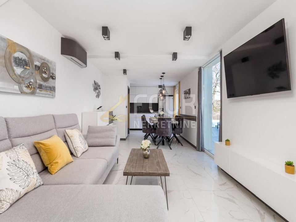 Kuća u Opatiji, 180m², 4 sobe, slika 2