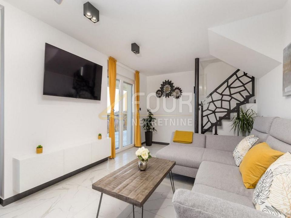 Kuća u Opatiji, 180m², 4 sobe, slika 3