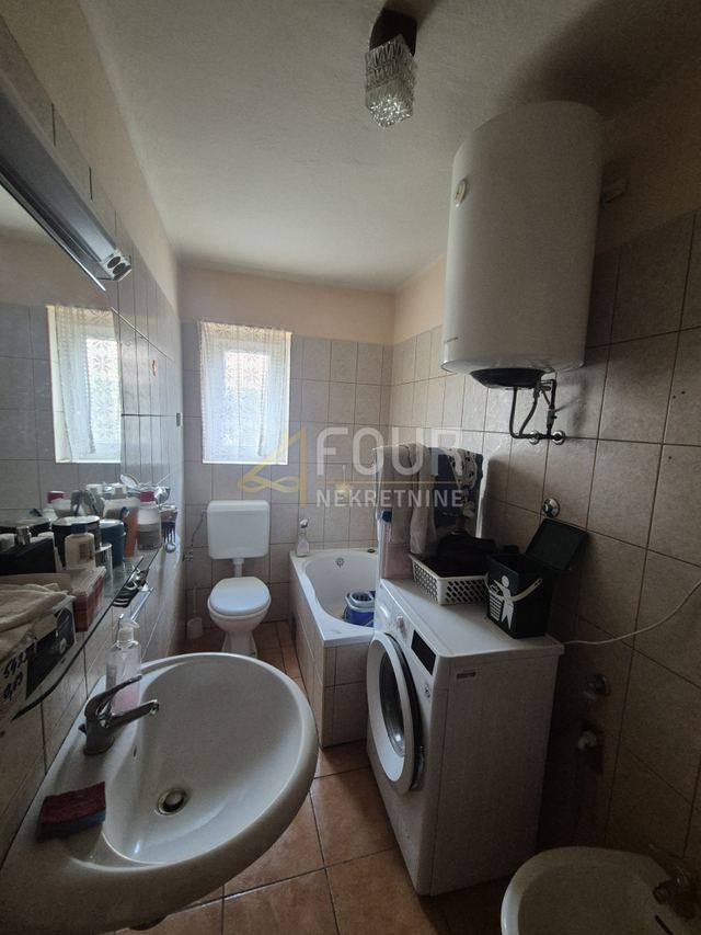 Casa u Ravna Gori, 150m², slika 5