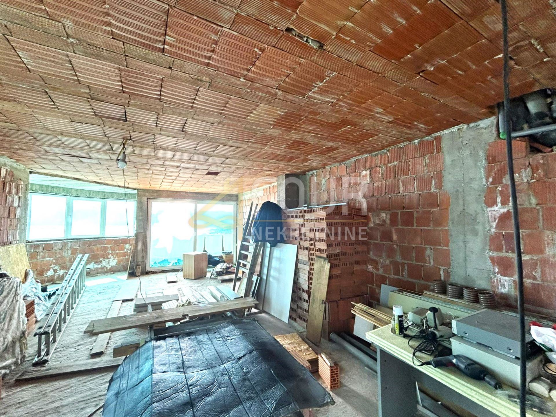 House u Rijeci, 583.78m², slika 2