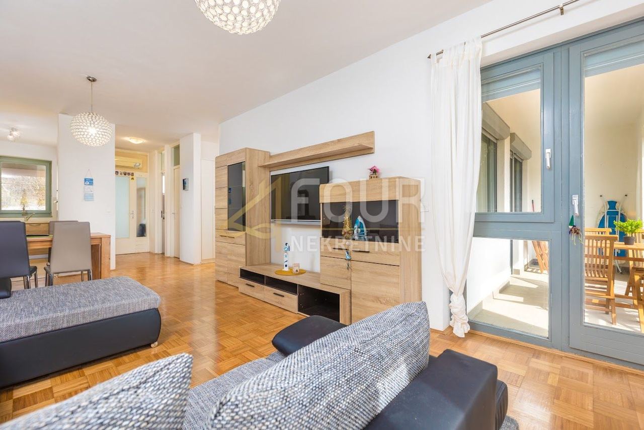 Appartamento u Vrbniku, 89.01m², 3 sobe, slika 2