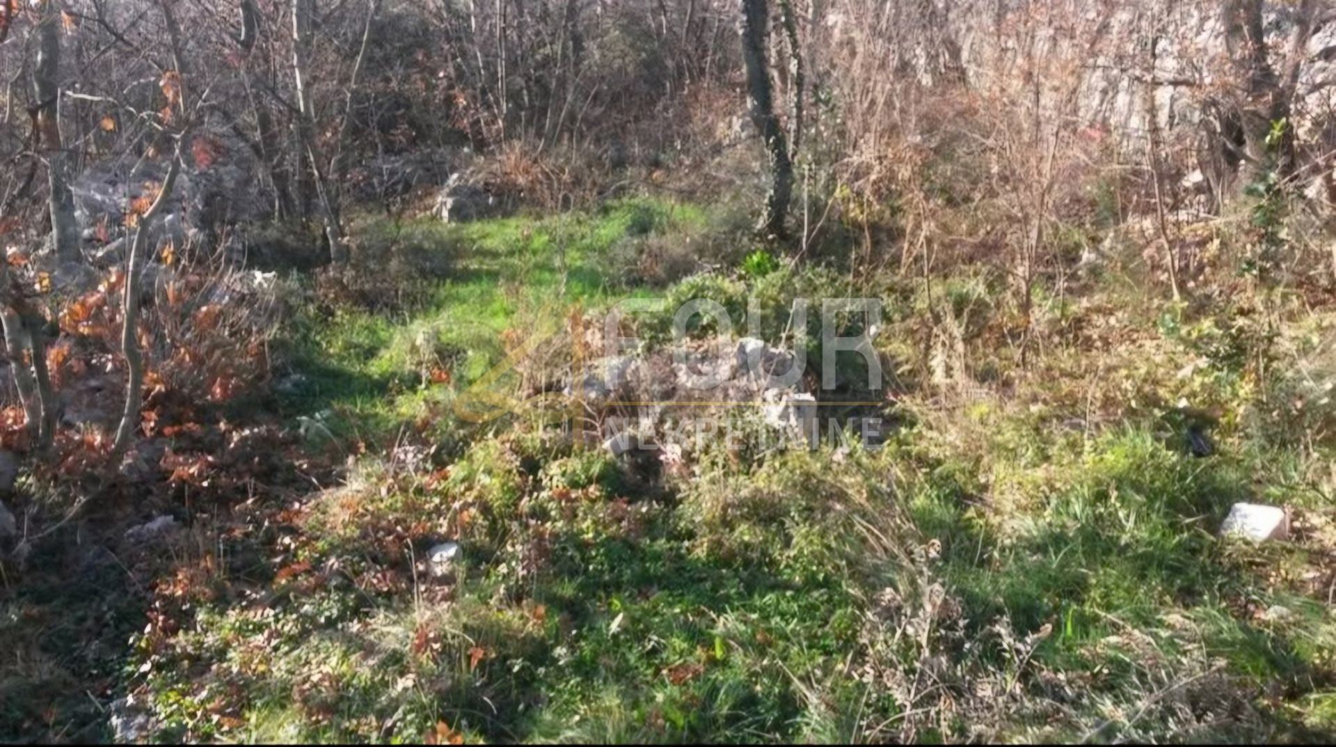 Grundstück u Crikvenici, 180m²