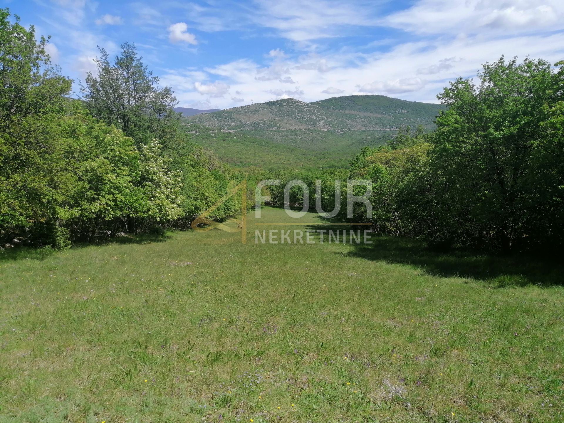Land u Bakaru, 9925m², slika 3