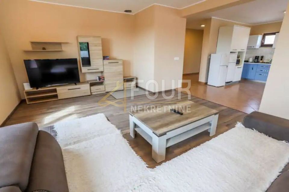 Casa u Vodnjanu, 250m², 5 soba, slika 4