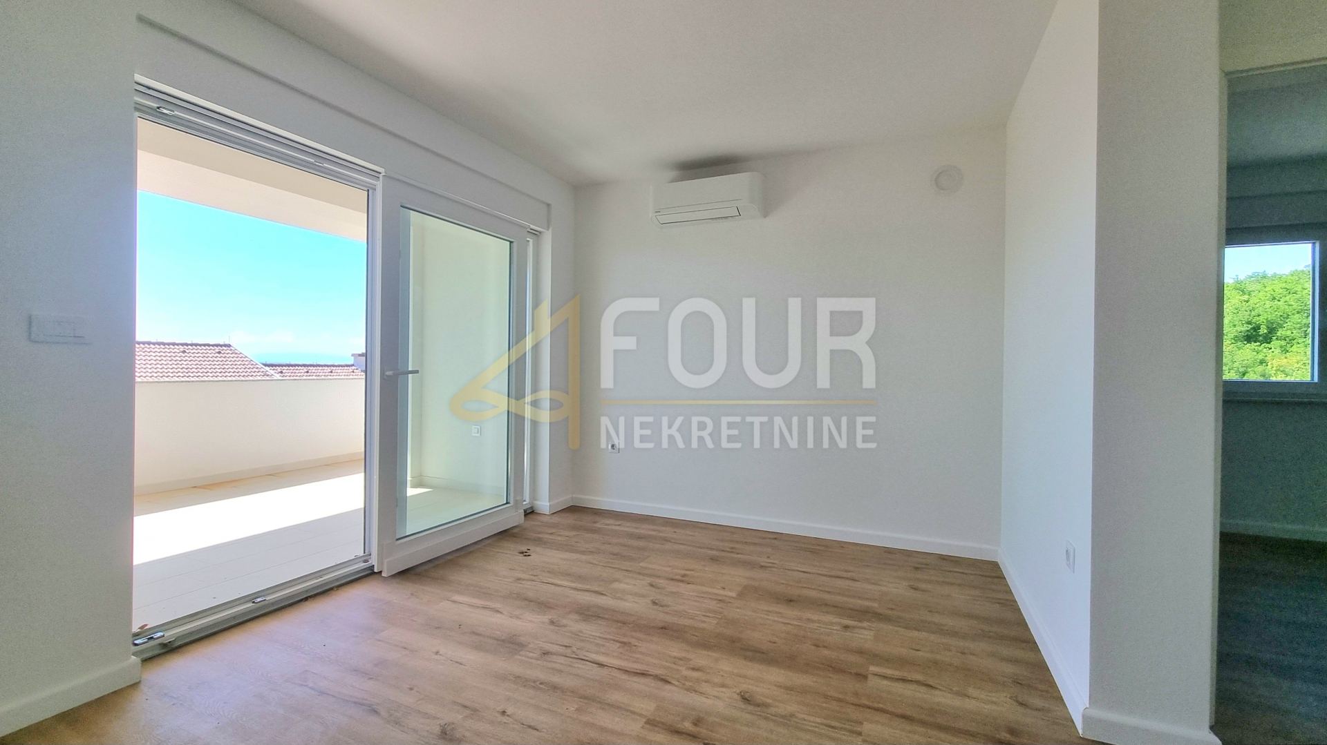 Wohnung u Crikvenici, 122.81m², 3 sobe, slika 5