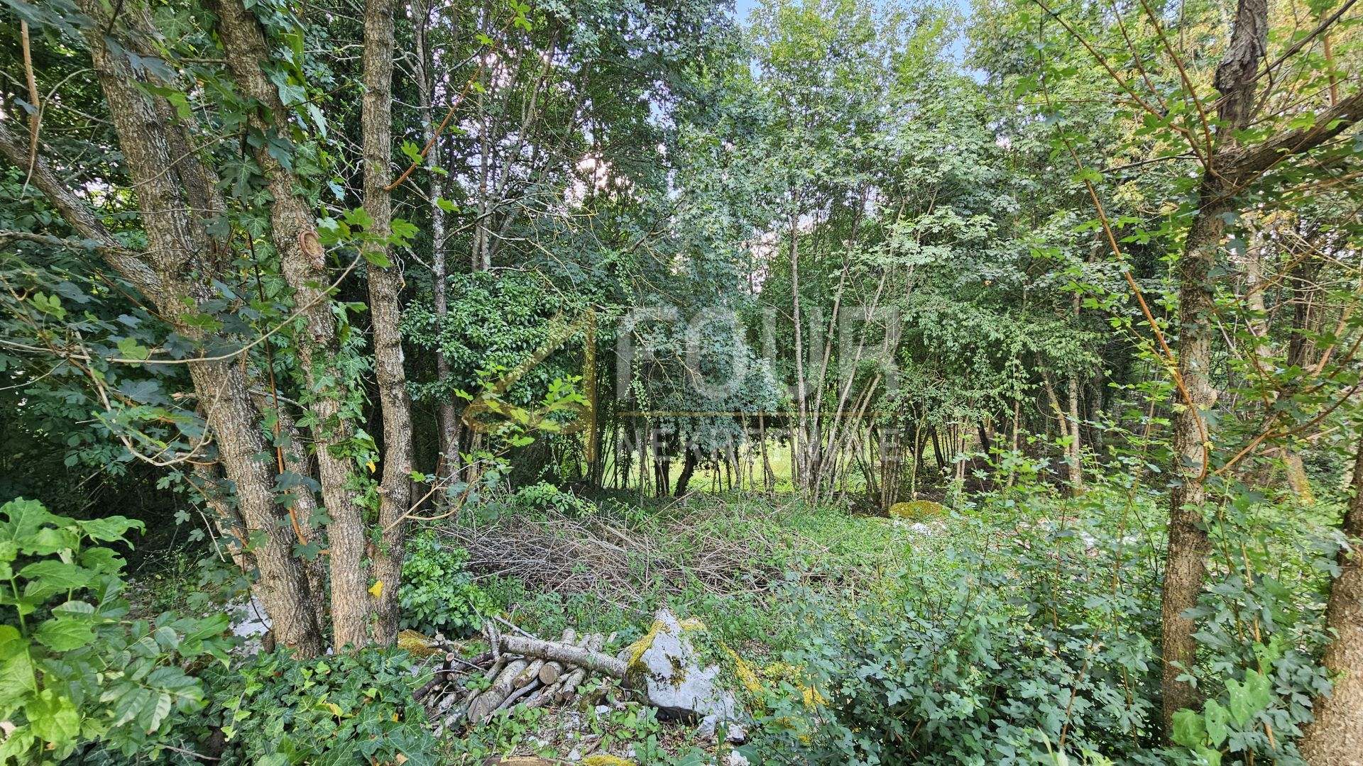 Terreno u Matuljiu, 1583m²
