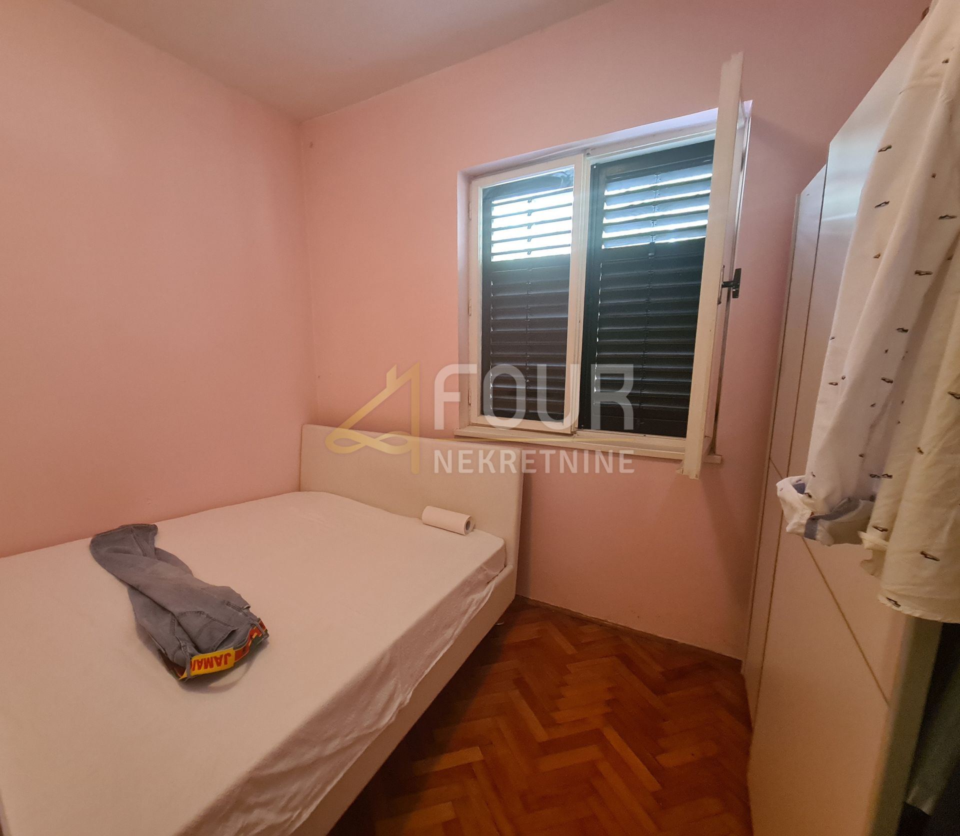 Kuća u Rijeci, 300m², slika 5