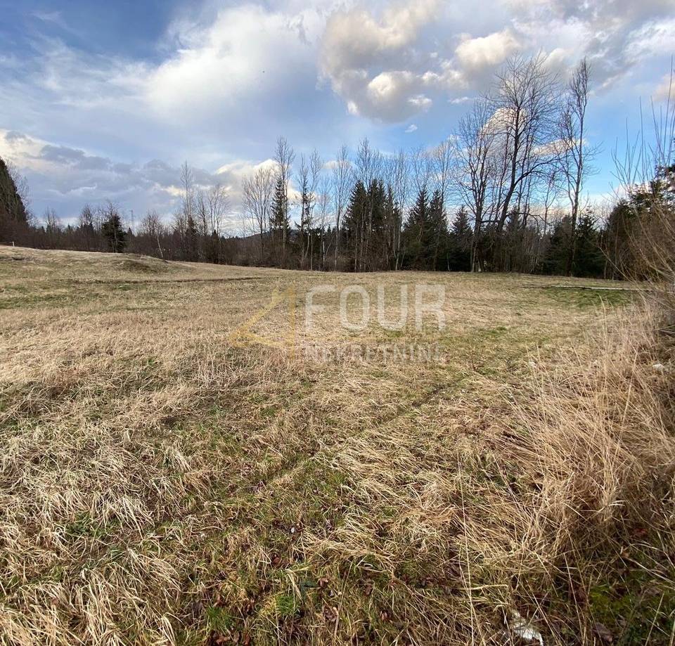 Terreno u Ravna Gori, 2680m²