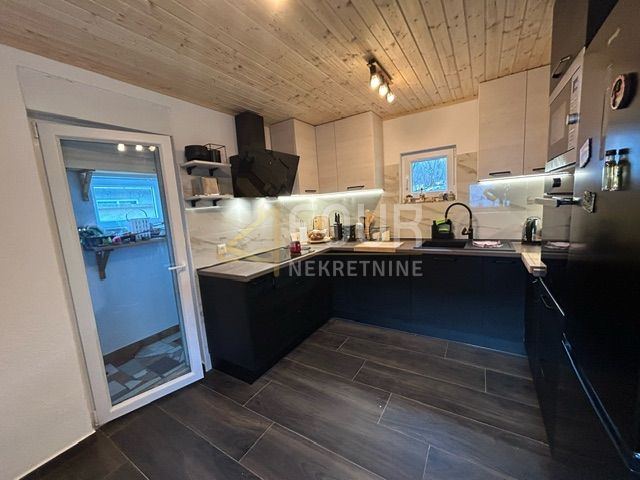 Kuća u Vinodolskoj općini, 136m², 3 sobe, slika 2