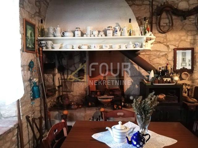 Kuća u Mali Lošinju, 402m², slika 3