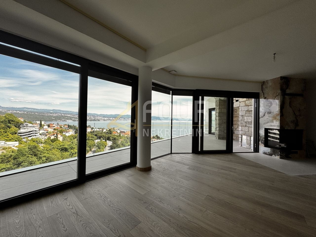 Appartamento u Opatiji, 178.23m², 3 sobe