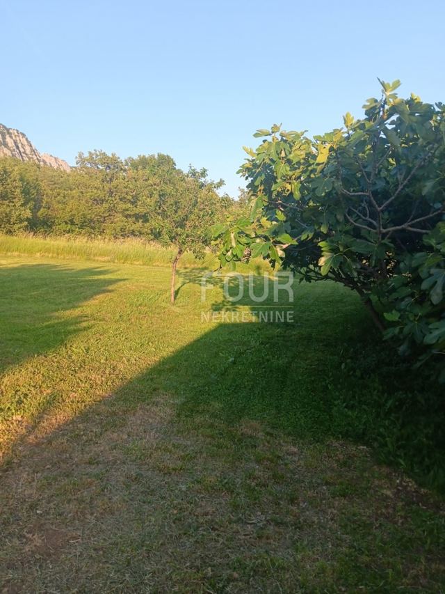 Zemljište u Vinodolskoj općini, 700m², slika 2
