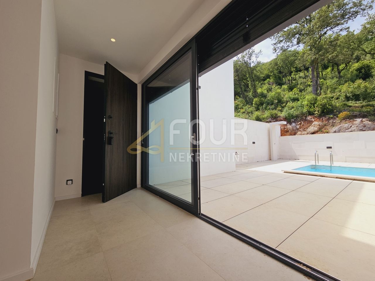 Stan u Opatiji, 217.01m², 3 sobe, slika 3